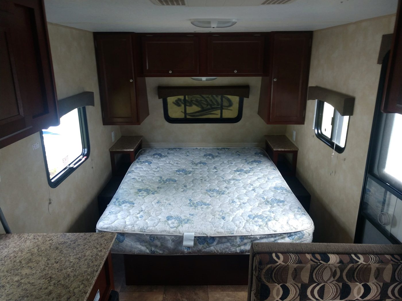 2014 21' Coachmen Clipper 17FQ photo 4