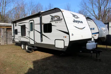 2018 29' Jayco Jay Flight SLX 264BH photo 1