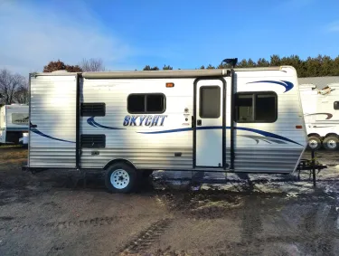2013 20' Skyline Skycat 186B photo 1
