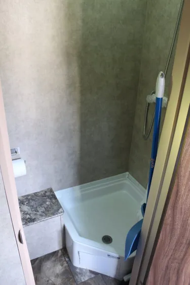 2018 21'Coachmen Clipper 17RD photo 6